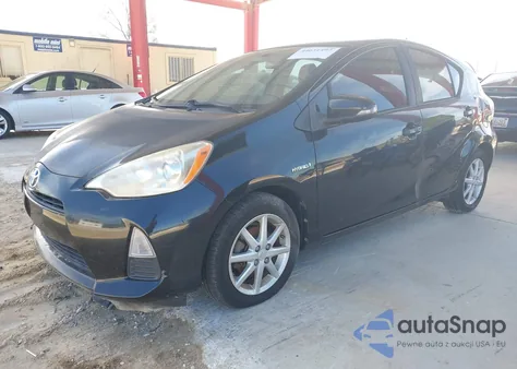 2012 Toyota Prius C Three из США, поврежденный, VIN JTDKDTB34C1004881